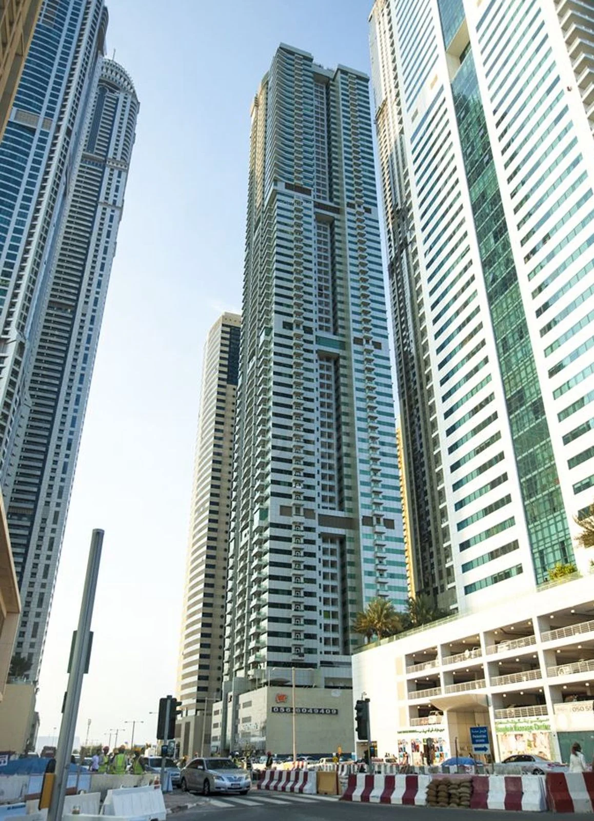 Marina Pinnacle Tiger Tower